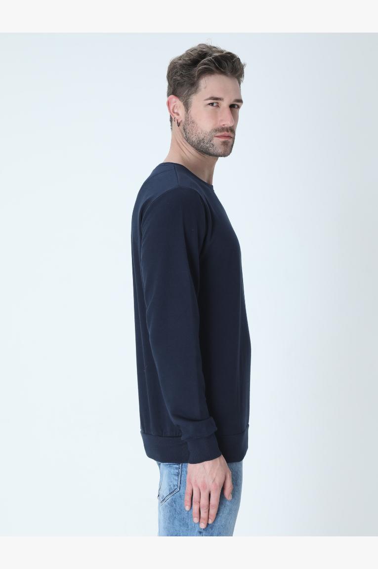 Men In Sweatshirt Of Navy Color