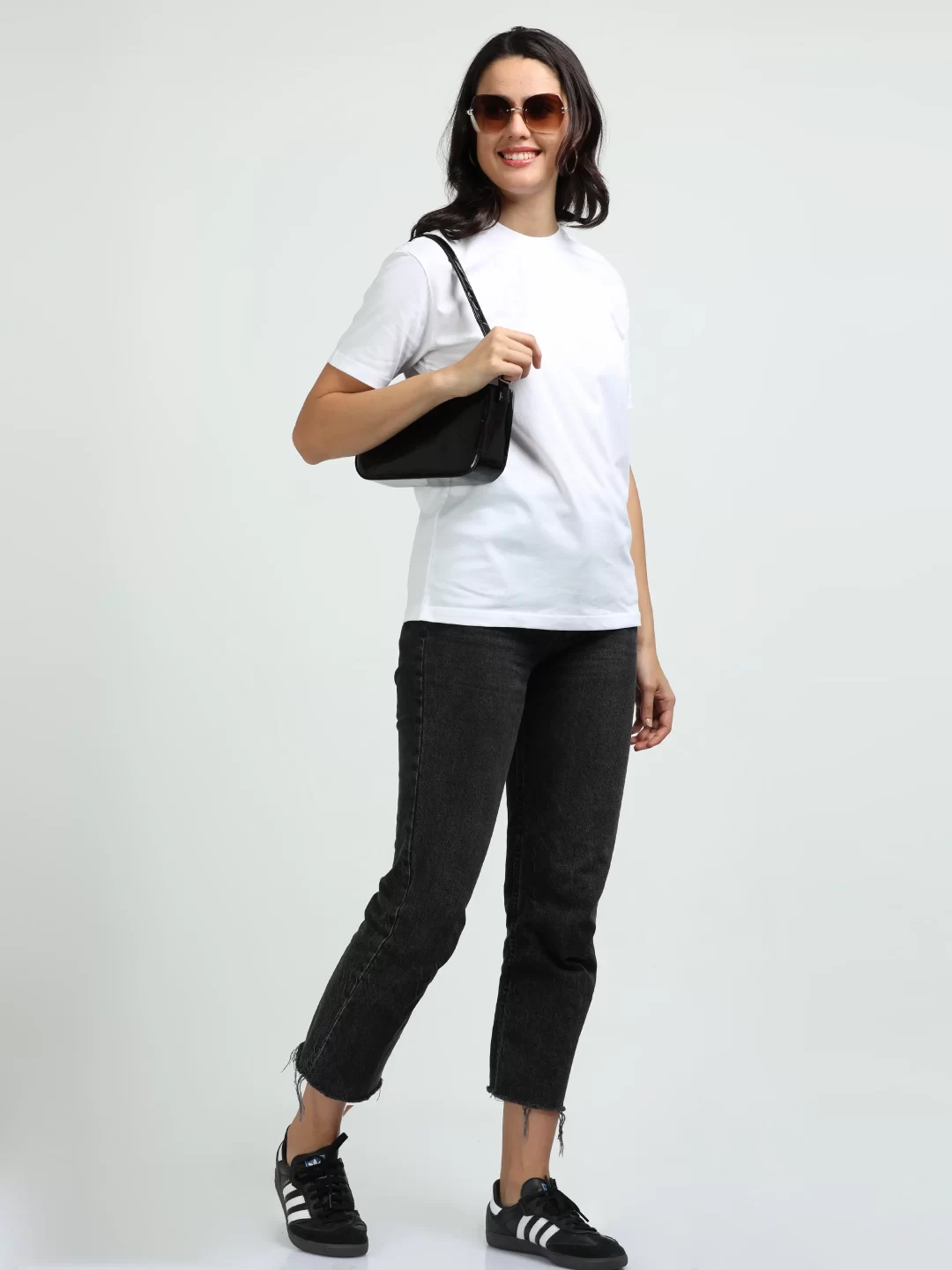 Explore Women Fashion Catlog On Bargain24 Website