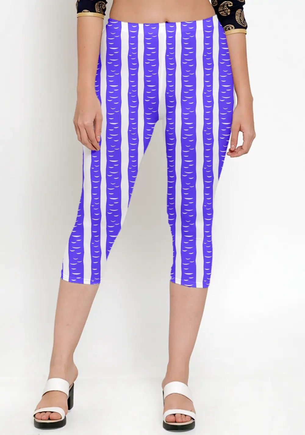 Navy Color Striped Pattern Women Capri Leggings Pant