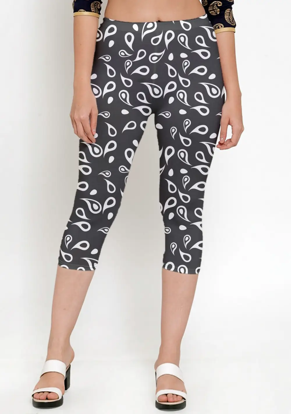 Paisley Print Women Capri Leggings Pant