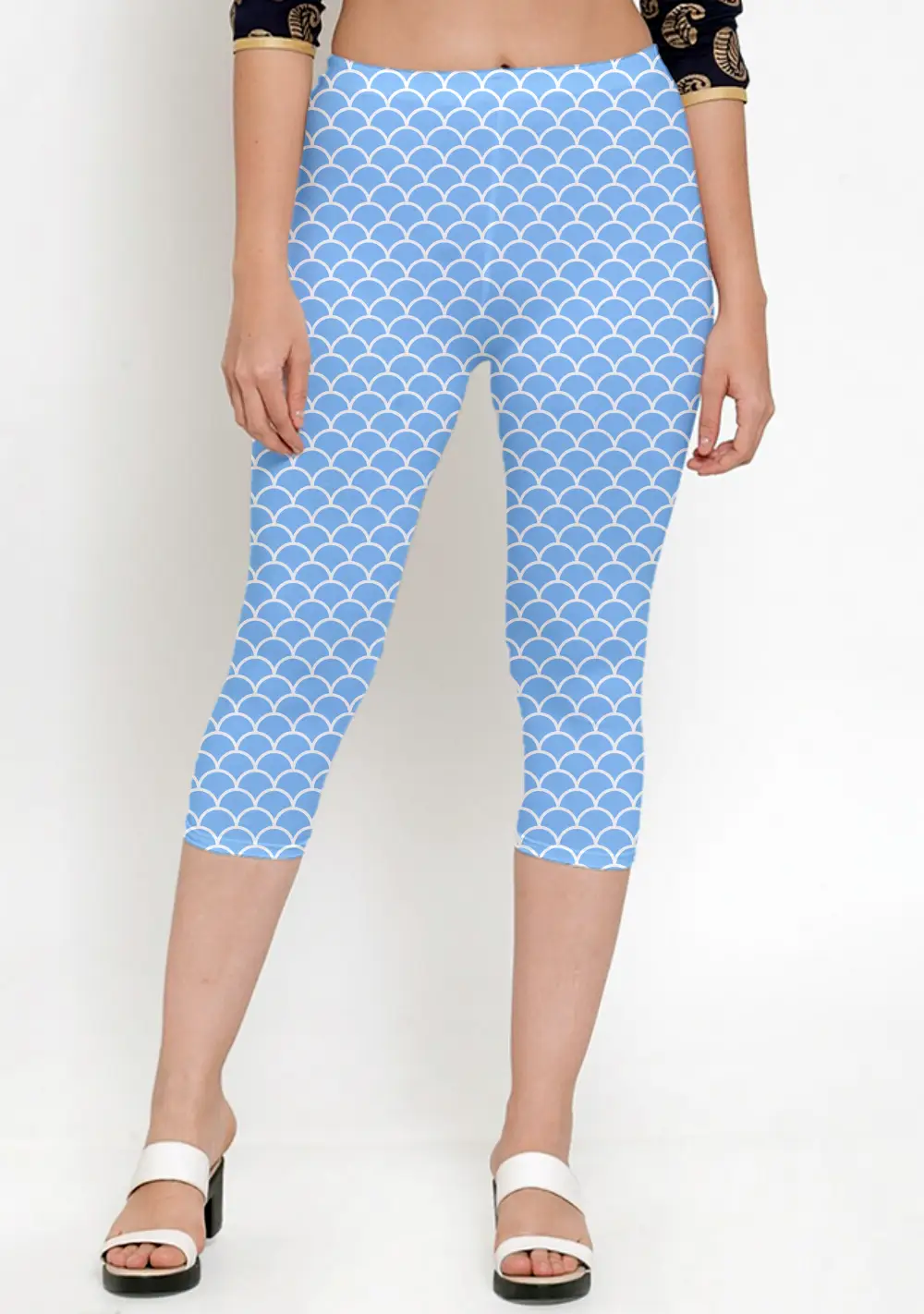 Shells Prints Sky Blue Women Capri Leggings Pant - Image 3
