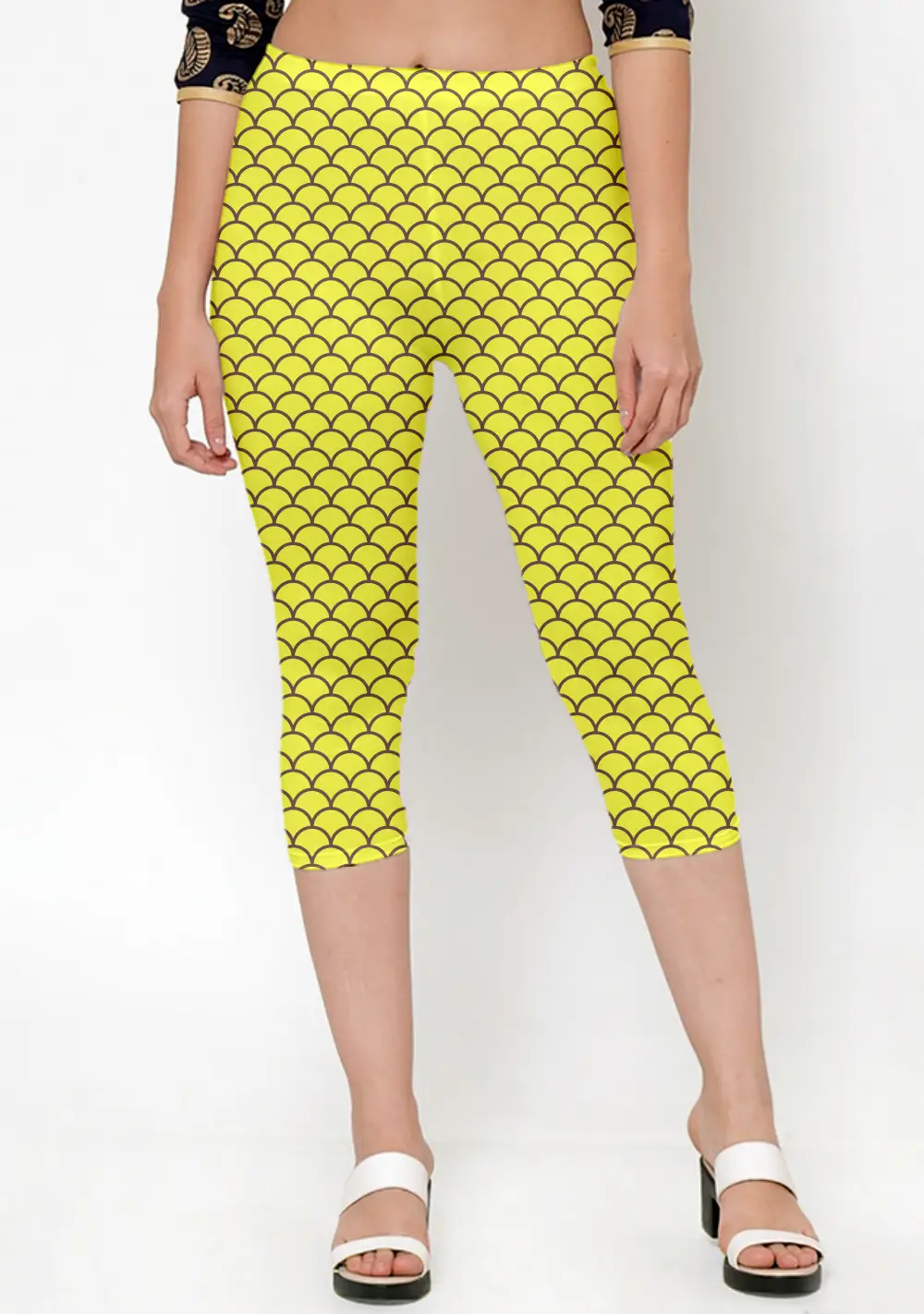 Shells Print Yellow Women Capri Leggings Pant - Image 2