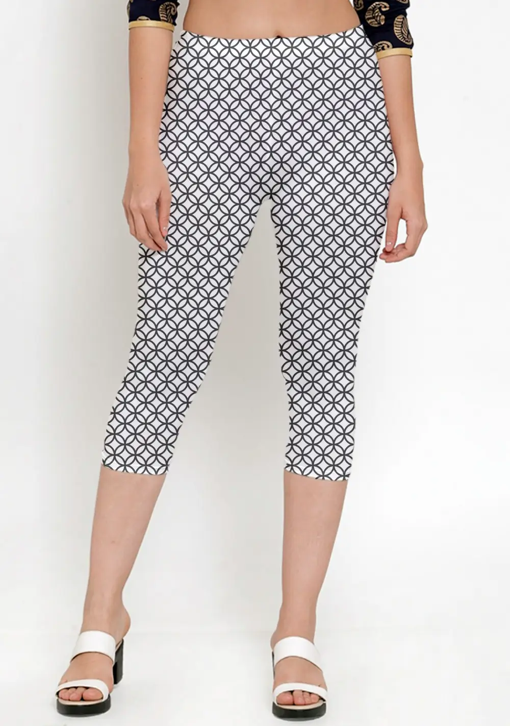 Jali Print Black Women Capri Leggings Pant