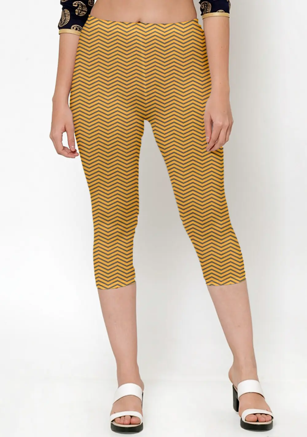 Zigzag Printed Brown Women Capri Leggings Pant - Image 3