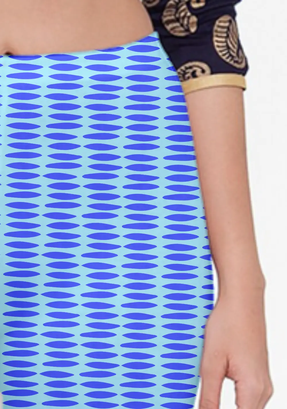 Pebbles Print Blue Women Capri Leggings Pant - Image 2