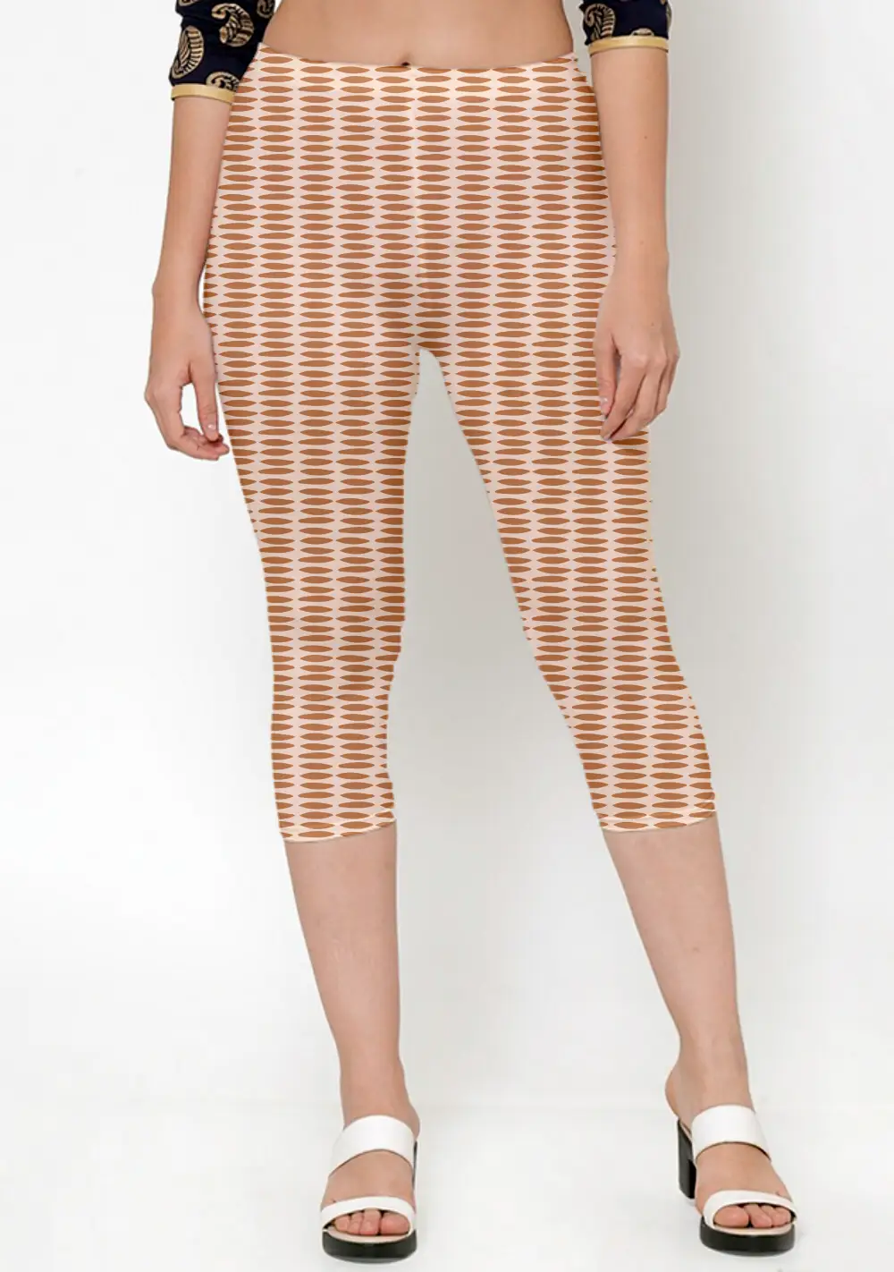 Pebbles Print Brown Women Capri Leggings Pant - Image 3