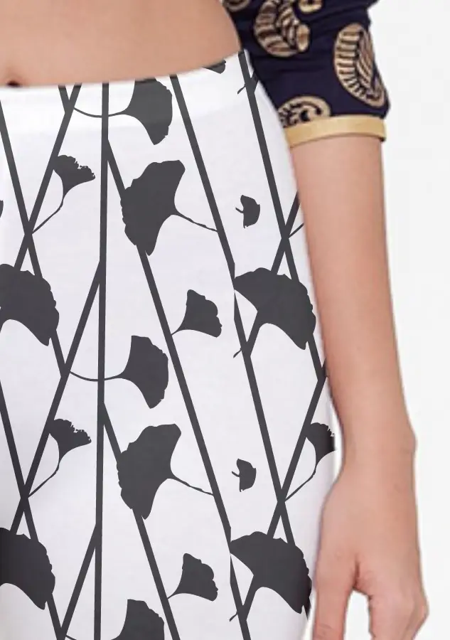 White Black Floral Print Women Capri Leggings Pant - Image 3