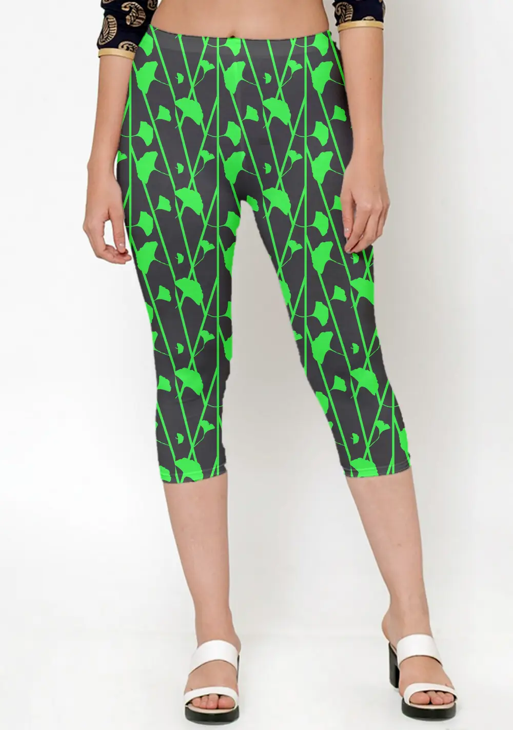 Black Green Floral Printed Women Capri Leggings Pant - Image 3