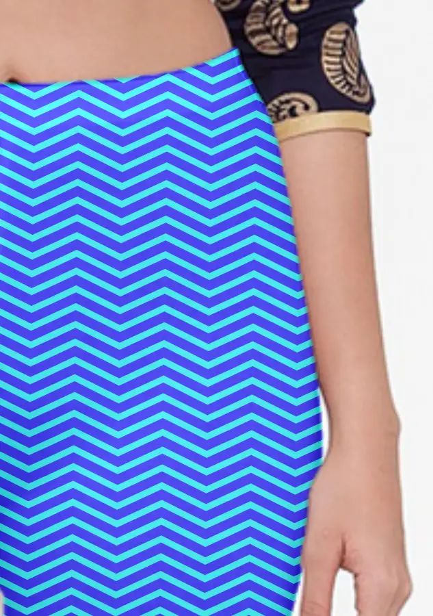 Zigzag Print Blue Women Capri Leggings Pant - Image 2