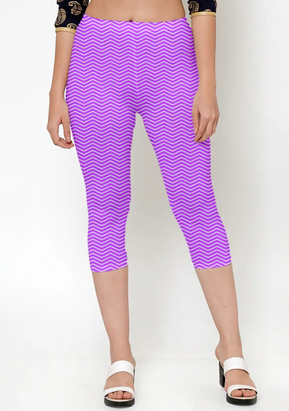 Zigzag Print Lavender Women Capri Leggings Pant - Image 2