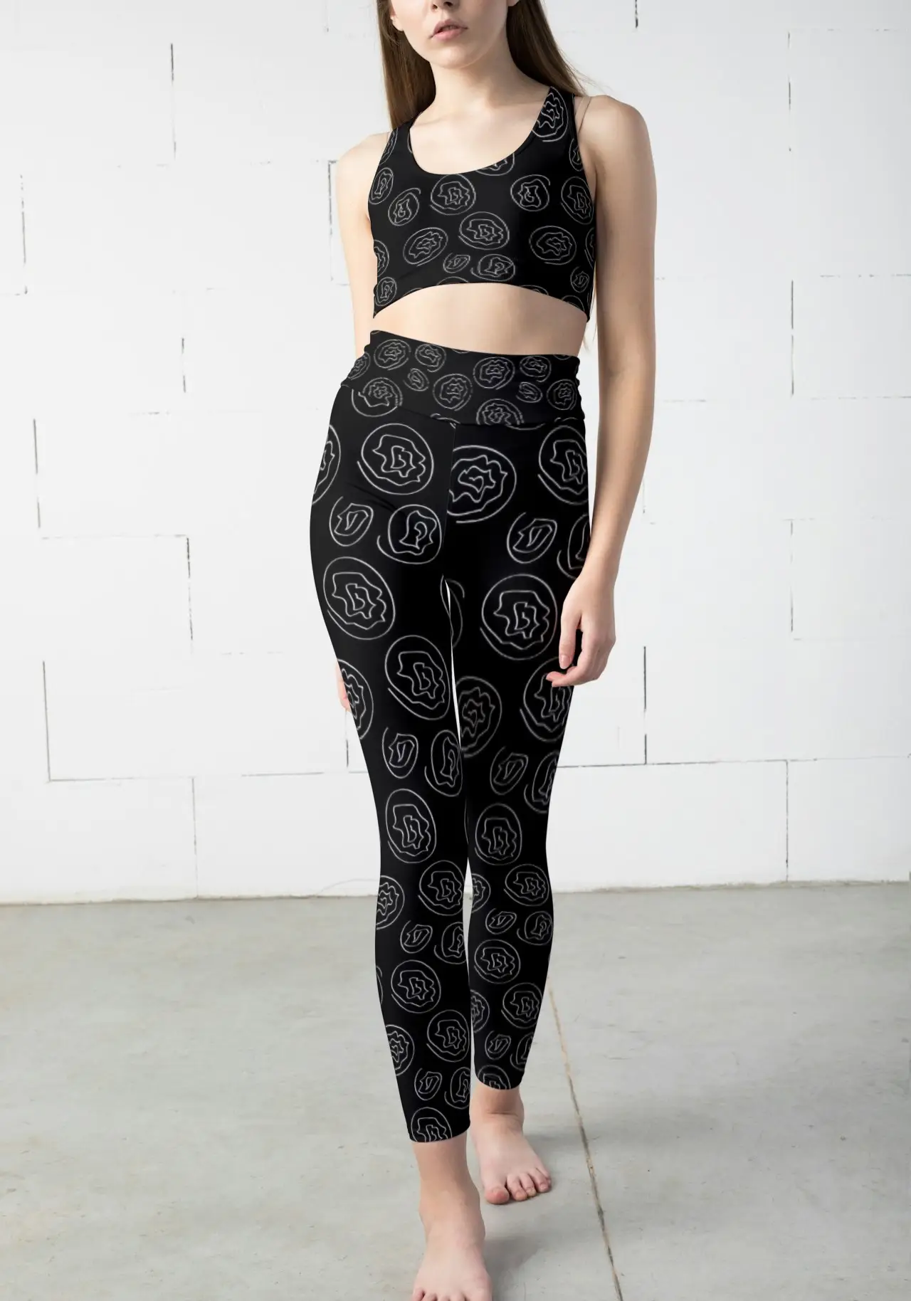 White Flower Printed Black Women Sports Tights And Bra Set