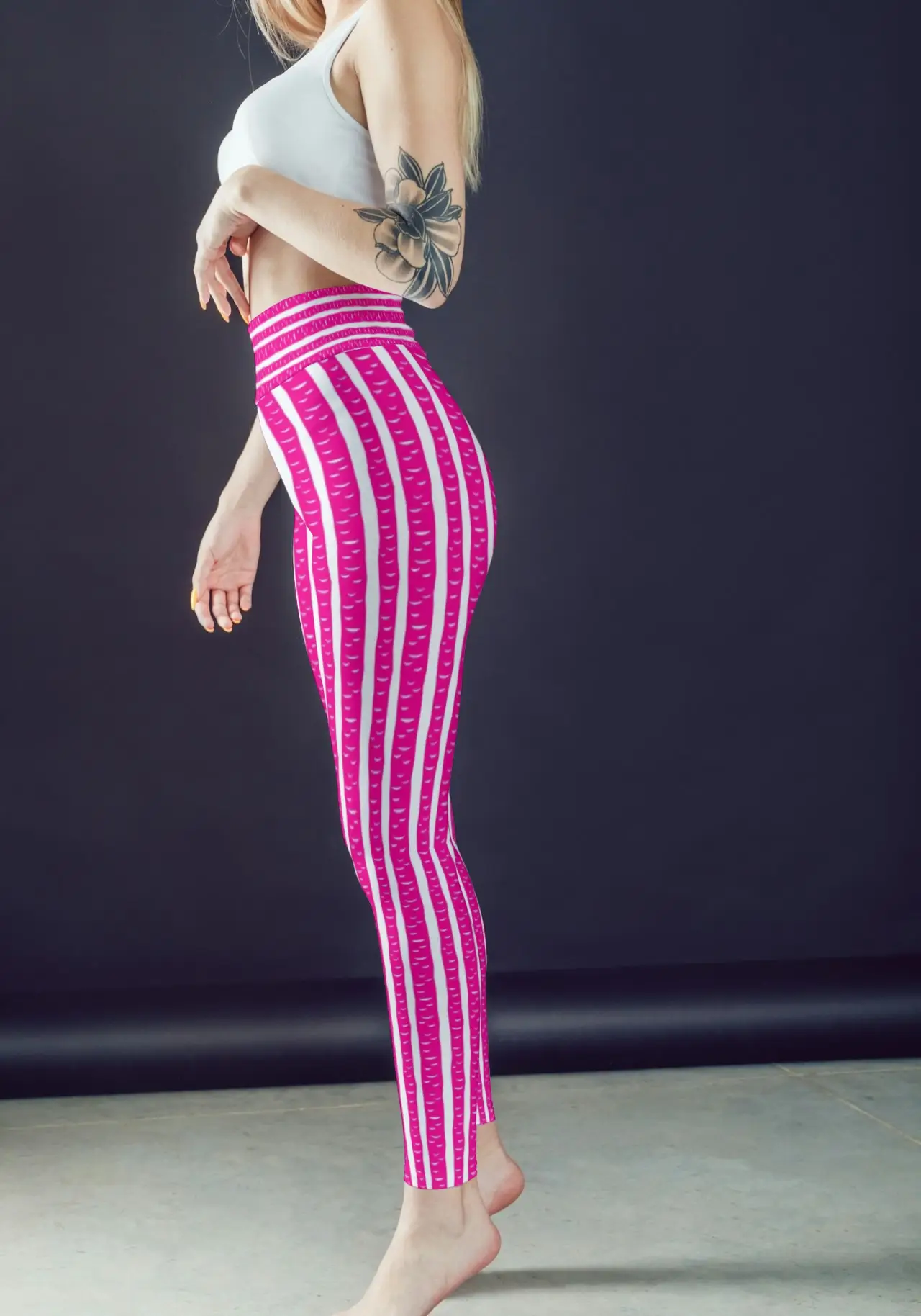 Rani Color Striped Pattern Women Sports Tights And Bra Set - Image 2