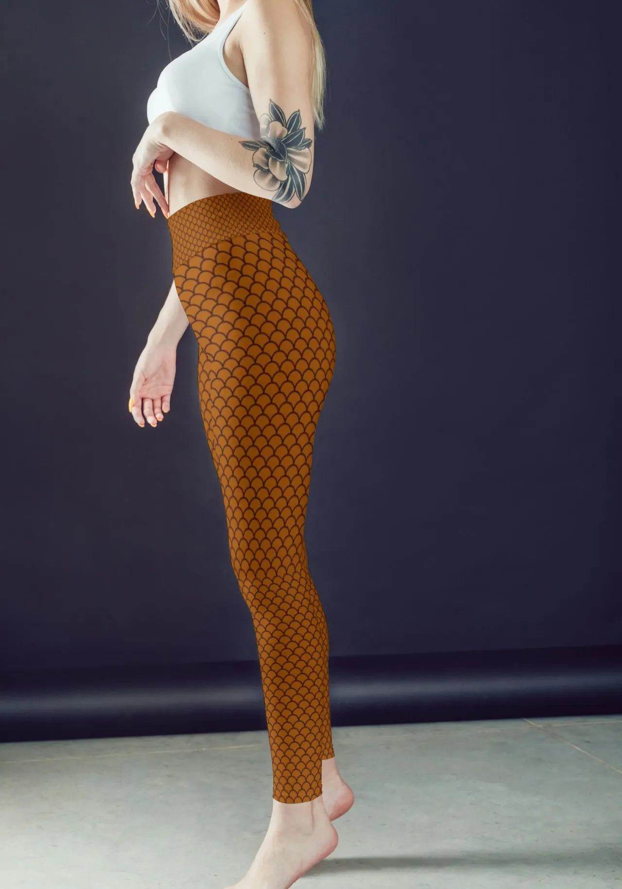 Shells Prints Brown Women Sports Tights And Bra Set - Image 2