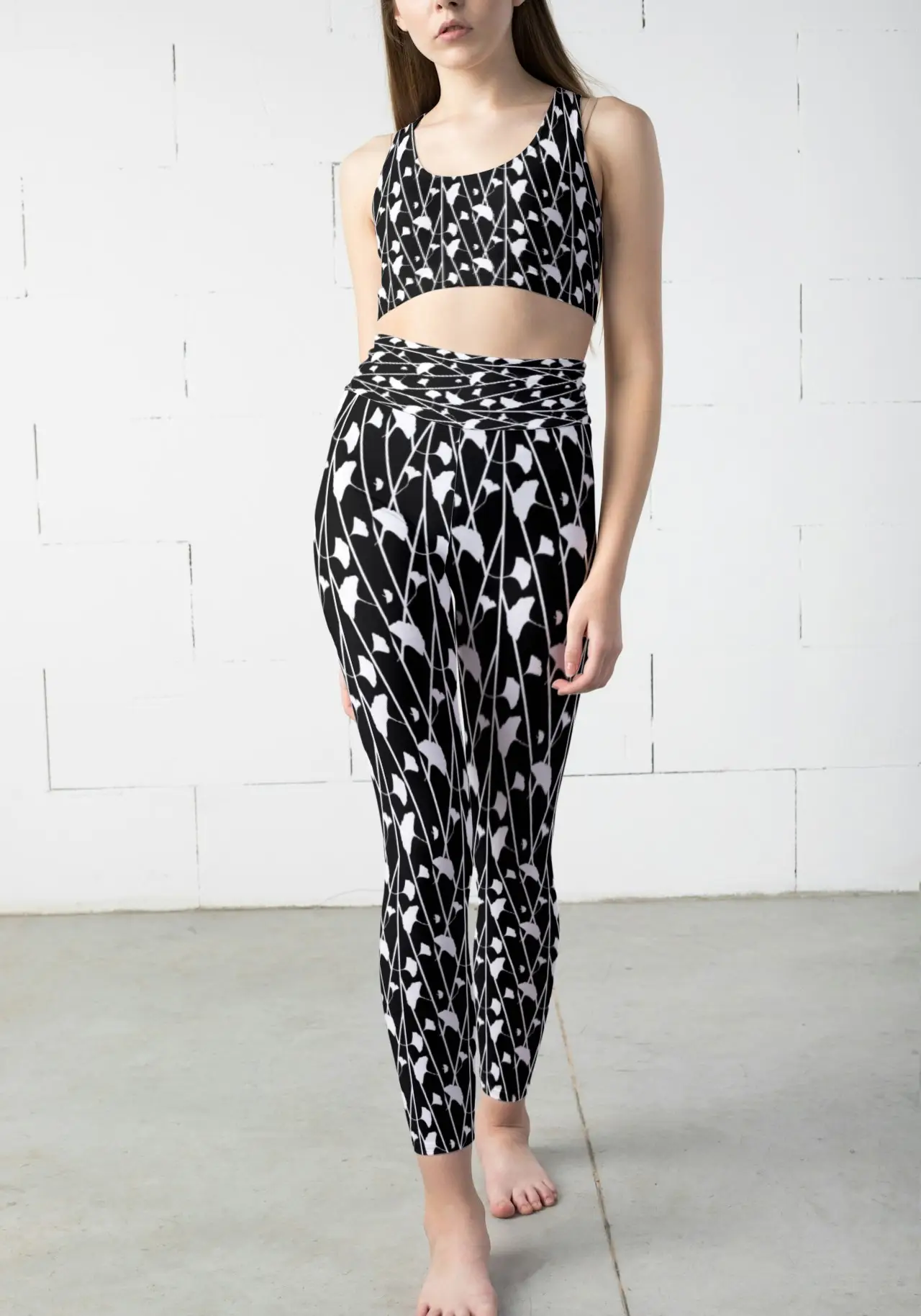 Black White Floral Printed Women Sports Tights And Bra Set