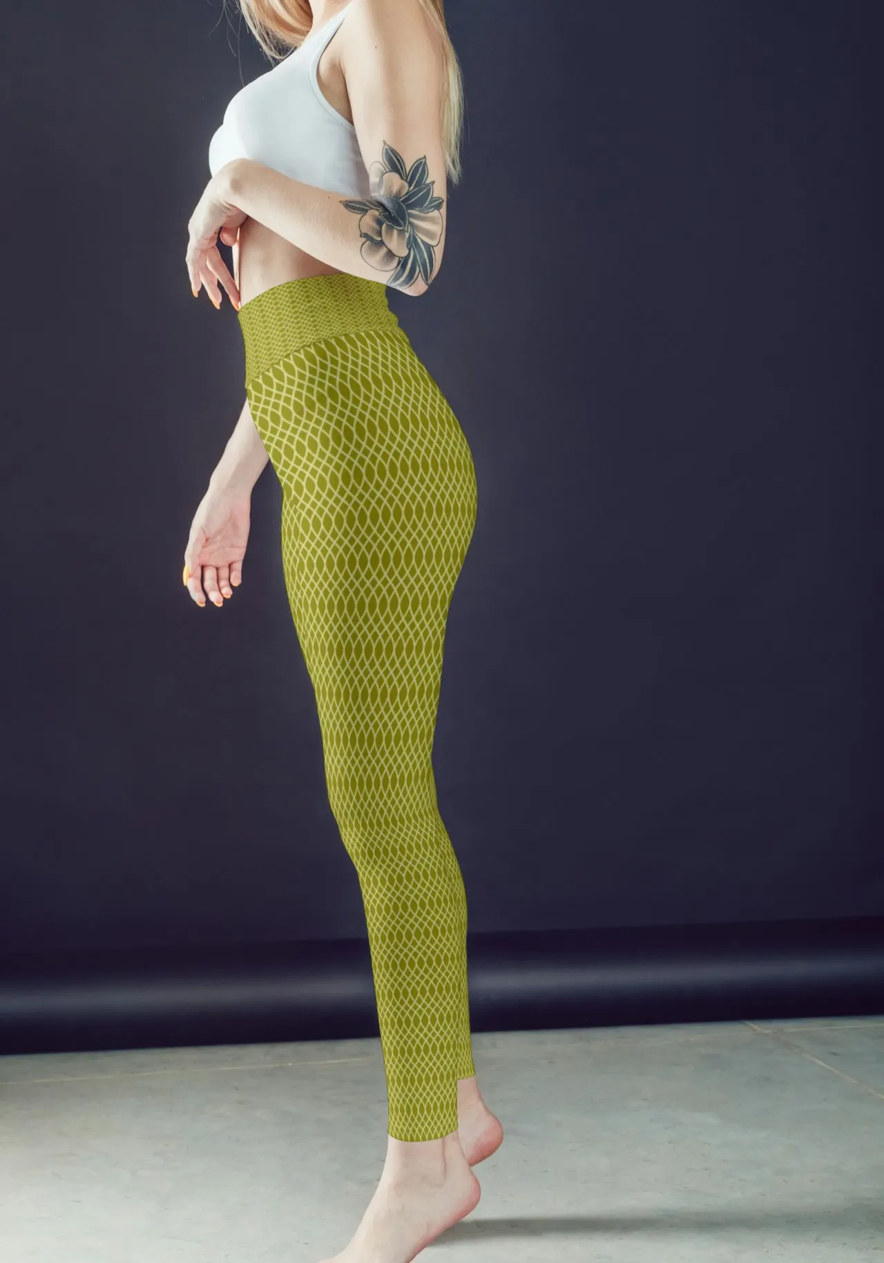 Stretchable Premium Elastane Lycra Mehandi Color Women Sports Tights And Bra Set - Image 2