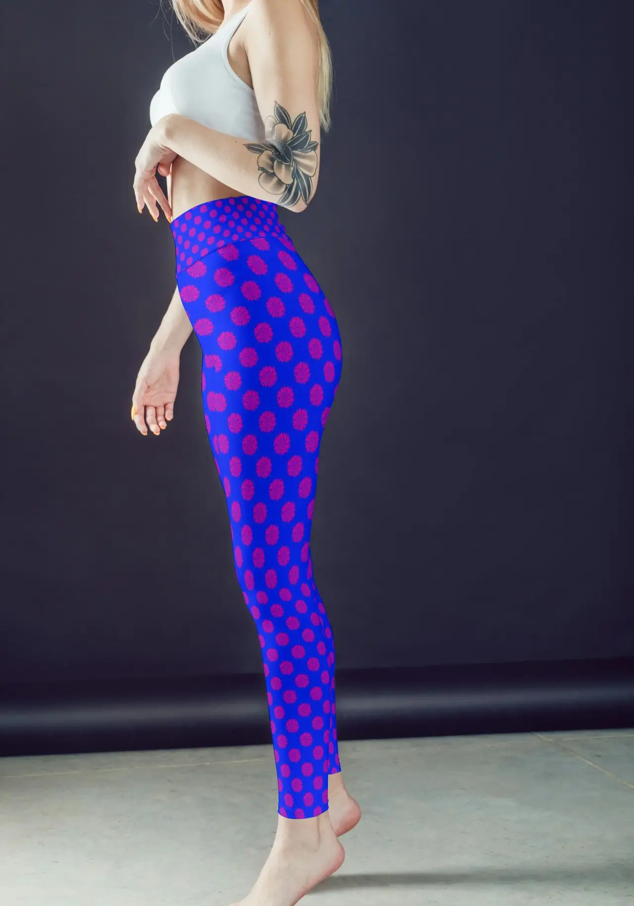 Flower Prints Blue Women Sports Tights And Bra Set - Image 2