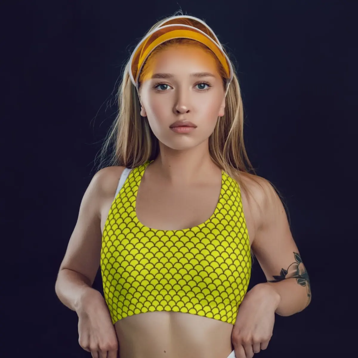 Shells Print Yellow Gym And Yoga Training Sports Bra