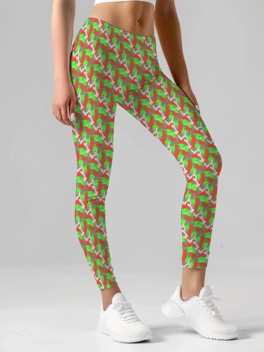 Vibrant Color Camouflage Green Women Leggings - Image 2