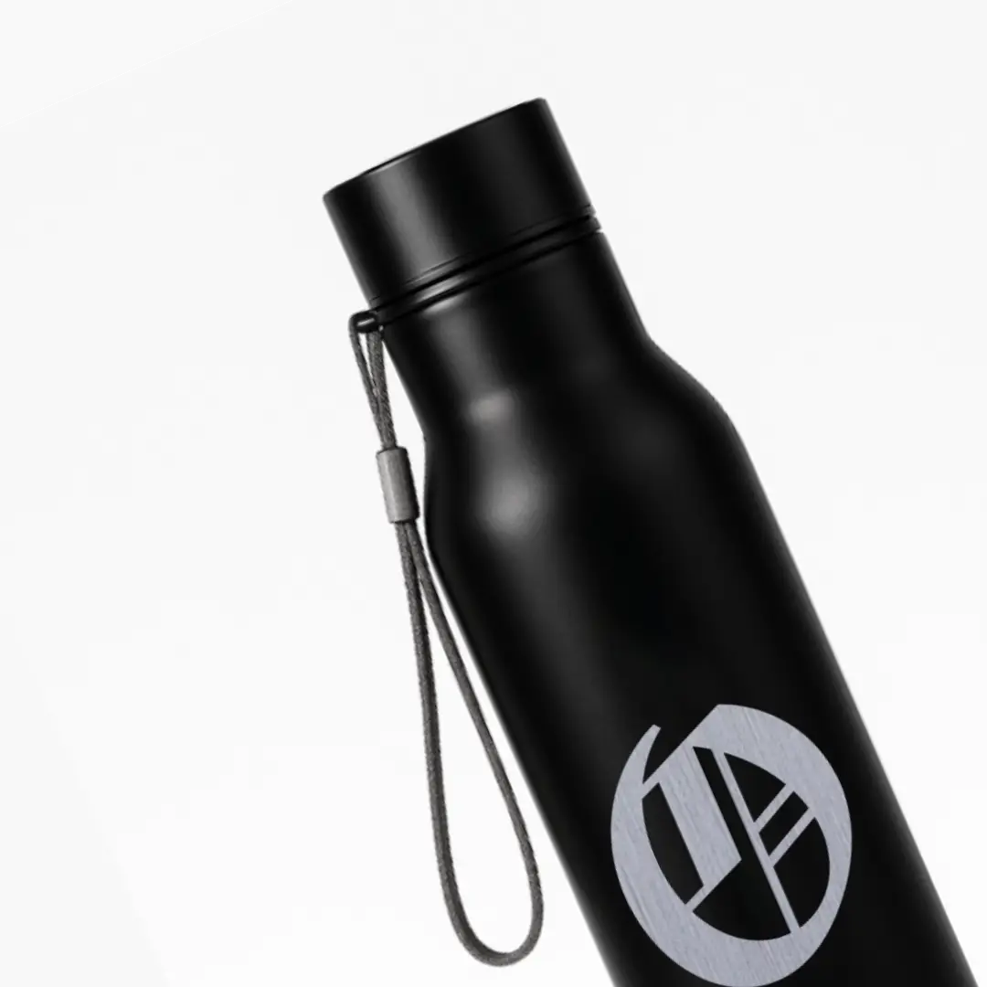 O Classic Letter Engraved Stainless Steel Water Bottle - Image 2