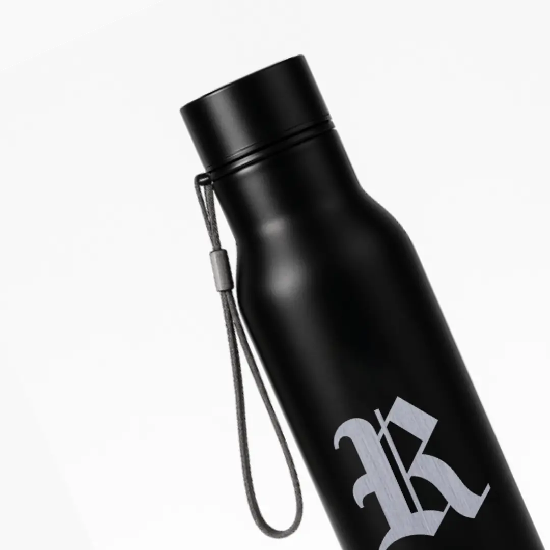 R Classic Letter Engraved Stainless Steel Water Bottle - Image 2